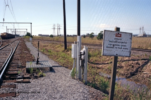 121-37
Maryvale, Maryvale Siding entry points, electric staff locked, Hazelwood Siding on the right, track view, interlocking, looking east.
