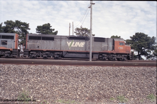 126-12
Tottenham broad gauge train 9169 down goods to Adelaide via Cressy, brake testing at Tottenham , V/Line C class C 503 Clyde Engineering EMD model GT26C serial 76-826, side view, crooked.
Keywords: C-class;C503;Clyde-Engineering-Rosewater-SA;EMD;GT26C;76-826;