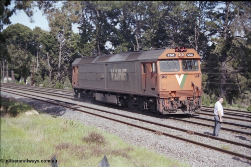 126-23
Broadford Loop, V/Line G class G 518 Clyde Engineering EMD model JT26C-2SS serial 85-1231, loco failure, up standard gauge pass Melbourne Express, loco cut off test running, passengers detrained.
Keywords: G-class;G518;Clyde-Engineering-Rosewater-SA;EMD;JT26C-2SS;85-1231;