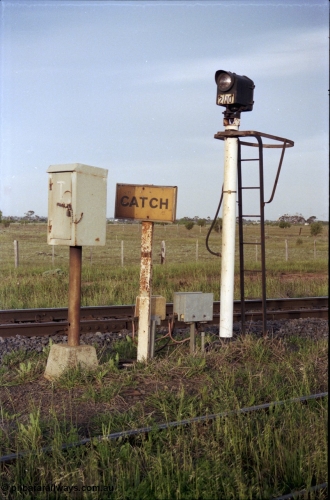 127-20
Deer Park West, signal post 2/10, telephone cabinet and 'CATCH' sign at the Boral quarry junction on the main western line.
