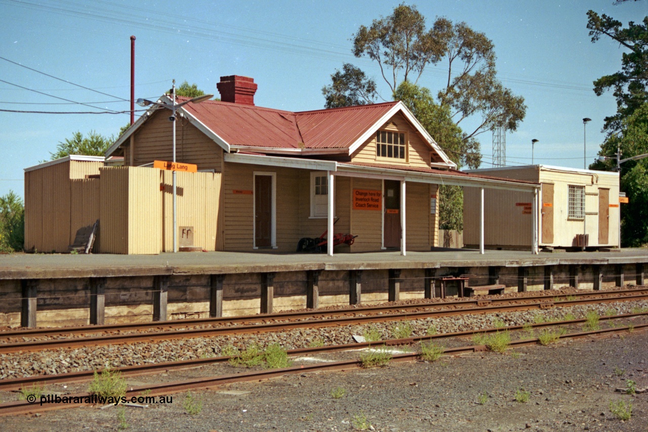 129-2-00
Lang Lang station building overview.
