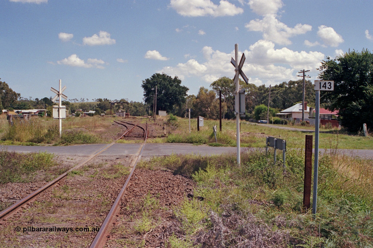 129-2-34
Meeniyan station overview, 143 km post, looking towards Melbourne from east end.
