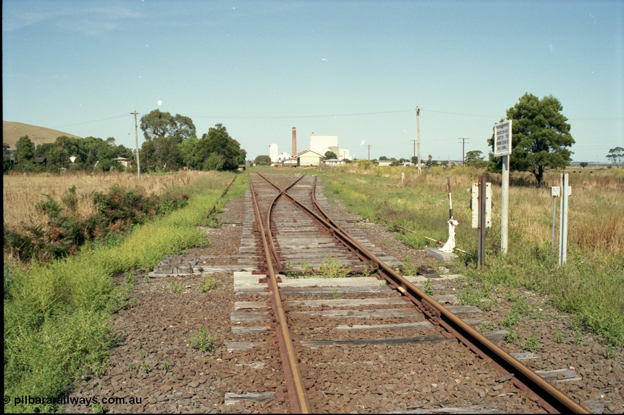129-3-10
Toora yard overview, looking towards Yarram, staff locked points, lever, interlocking, goods shed.
