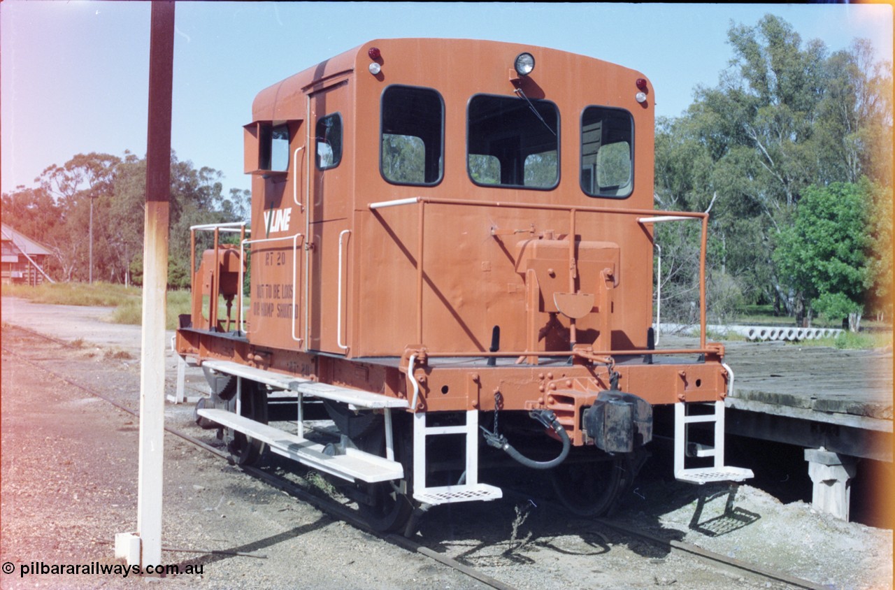 130-20
Rochester, broad gauge V/Line RT class rail tractor RT 20, built by Victorian Railways Newport Workshops.
Keywords: RT-class;RT20;Victorian-Railways-Newport-WS;
