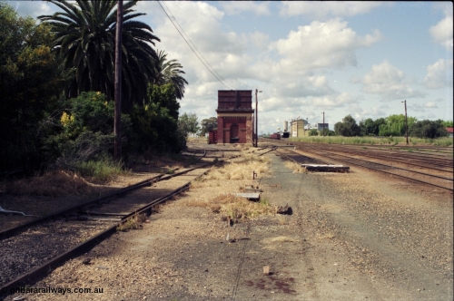 131-1-05
Echuca yard overview, looking south from dock area of station, water tower, track view.
