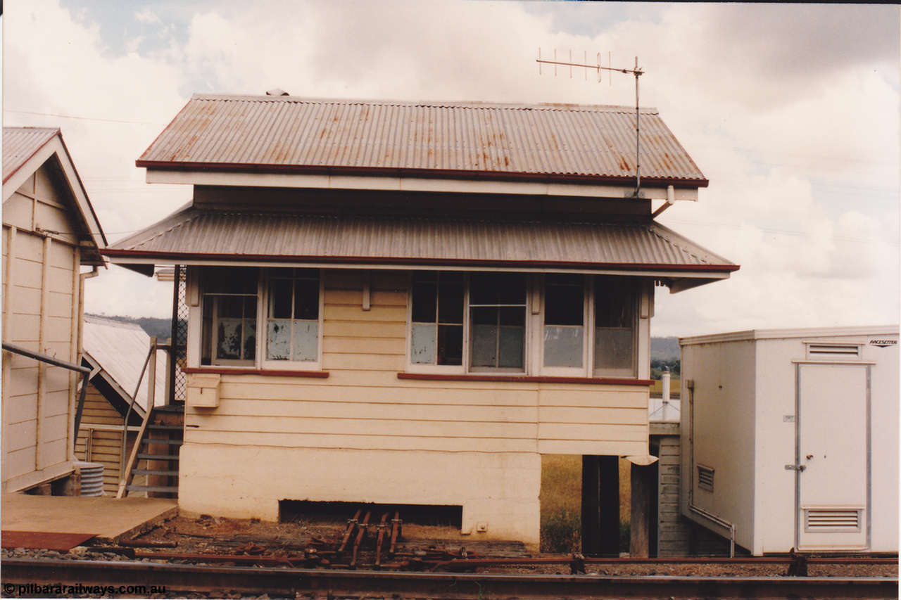 134-05
Kagaru, signal box, point rodding, track view.

