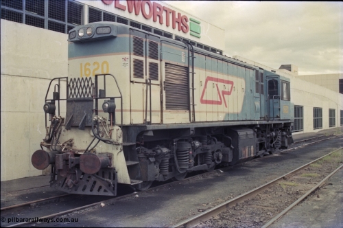 135-08
Ipswich yard, narrow gauge QR 1620 class leader 1620, 3/4 roster, trailing view. Built by English Electric at Rocklea Qld, model RS95C serial A-138.
Keywords: 1620-class;1620;English-Electric;RS95C;A-138;