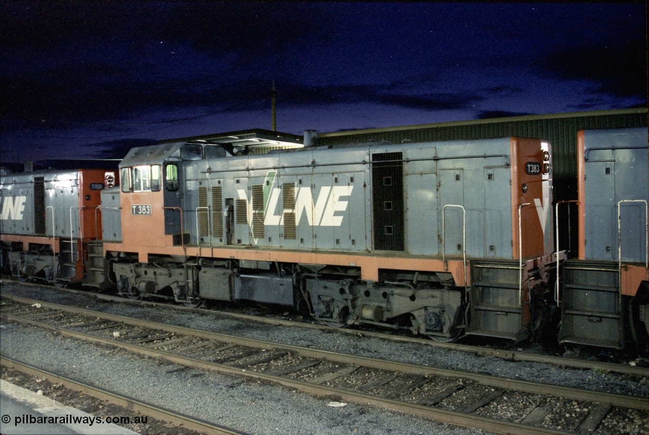 136-26
Shepparton station platform view of broad gauge V/Line T class T 383 Clyde Engineering EMD model G8B serial 64-338, night shot.
Keywords: T-class;T383;Clyde-Engineering-Granville-NSW;EMD;G8B;64-338;