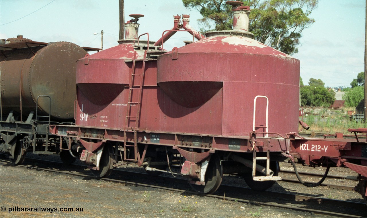 138-08
Bendigo yard, J class four wheel cement waggon J 9, built new in October 1958 as X class fixed wheel cement hopper, recoded to J class in 1963.
Keywords: J-type;J9;X-type;fixed-wheel-waggon;