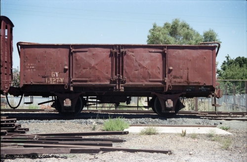 146-20
Seymour, preserved broad gauge Victorian Railways GY type four wheel open waggon GY 6127, side view. Built by the Pressed Steel Company, England in May 1952, in 1981 recoded to G type.
Keywords: GY-type;GY6127;
