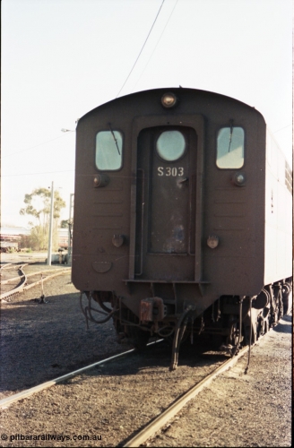 147-16
Seymour, the not often photographed No.2 end of Victorian Railways liveried S class S 303 'C J Latrobe' Clyde Engineering EMD model A7 serial 57-167 at the loco depot.
Keywords: S-class;S303;Clyde-Engineering-Granville-NSW;EMD;A7;57-167;bulldog;