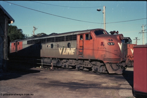 147-24
Seymour loco depot, broad gauge V/Line S class S 317 'Sir John Monash' Clyde Engineering EMD model A7 serial 61-240 sits around the turntable coupled to sister A7 model S 310.
Keywords: S-class;S317;Clyde-Engineering-Granville-NSW;EMD;A7;61-240;bulldog;