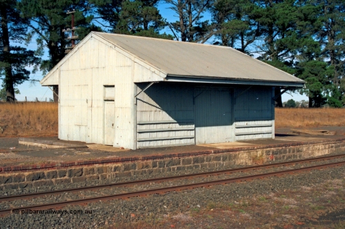 153-2-06
Ballan view of goods shed and platform from Melbourne end.
