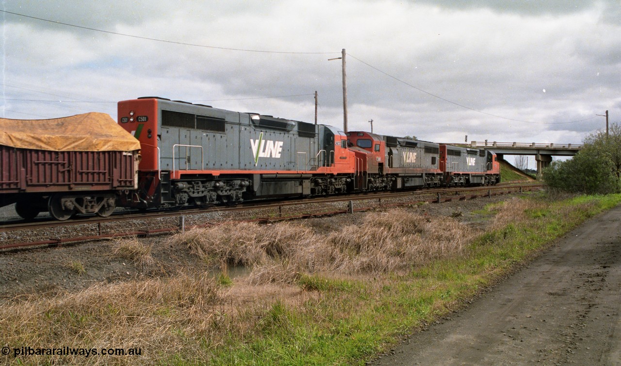 154-07
Gheringhap, V/Line broad gauge goods train 9169 departs on the Maroona line with C class C 510 Clyde Engineering EMD model GT26C serial 76-833, C 508 serial 76-831 and C class leader C 501 'George Brown' serial 76-824, the line in the foreground is the Geelong - Ballarat line.
Keywords: C-class;C501;Clyde-Engineering-Rosewater-SA;EMD;GT26C;76-824;