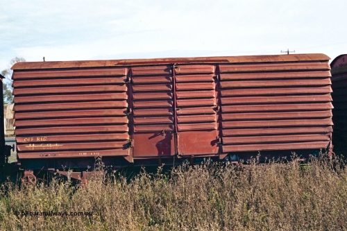 155-03
Wallan, stored 'OFF REG' waggon awaiting scrapping, four wheel waggon, U type louvre van U 594, side view.
Keywords: U-type;U594;fixed-wheel-waggon;