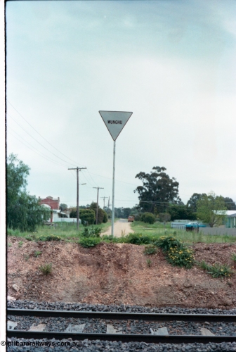 160-34
Wunghnu, location sign with the location spelt wrong, looking from silo complex at former station site.
