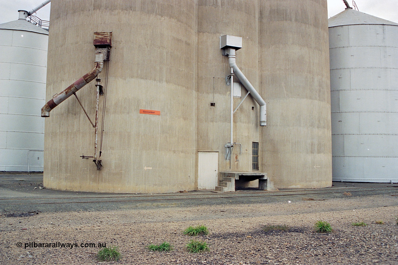 170-17
Goorambat, track view of Williamstown style silo complex load-out spouts, steel annex silos beside and behind.
