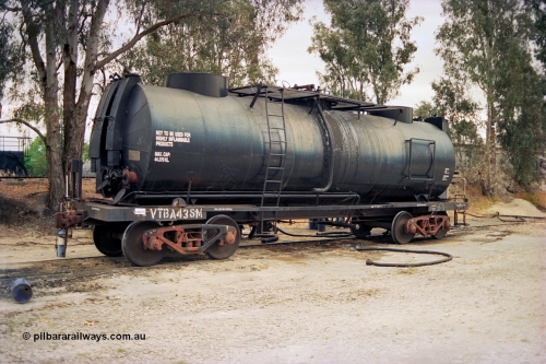 170-23
Benalla, V/Line broad gauge VTBA type bogie bitumen tank waggon VTBA 438 in the sidings near the CRB or Country Roads Board depot. Was one of five built by Tulloch NSW Ltd in 1956 for COR as a TW type, modified by Fleet Forge for bitumen in 1967. VR diagram TW-36.
Keywords: VTBA-type;VTBA438;TW-type;Tulloch-Ltd-NSW;Fleet-Forge;