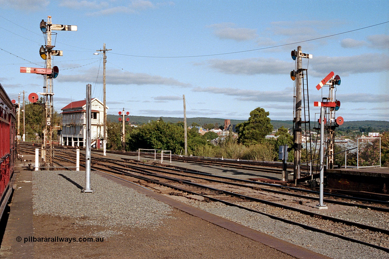 171-20
Ballarat station yard overview, looking east from Platform 2 at Ballarat A Signal Box, semaphore signal Post 20 and Post 21B, just prior to change over to electric signalling.

