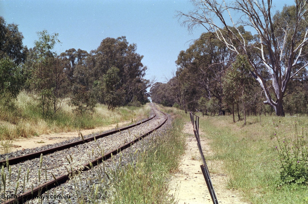 182-17
Murchison, view along mainline looking towards Murchison East.
