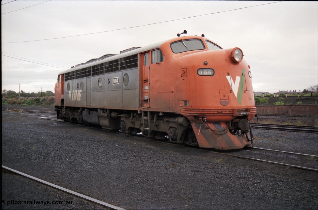 183-11
Seymour loco depot, broad gauge V/Line B class locomotive B 64 Clyde Engineering EMD model ML2 serial ML2-5.
Keywords: B-class;B64;Clyde-Engineering-Granville-NSW;EMD;ML2;ML2-5;bulldog;