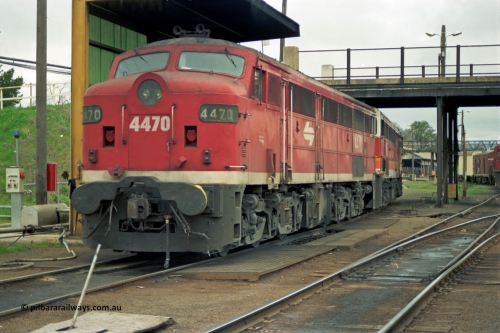 184-15
Albury loco depot fuel point, NSWSRA standard gauge 44 class 4470 AE Goodwin ALCo model DL500B serial G3421-10 wearing red livery and the L7 logo.
Keywords: 44-class;4470;AE-Goodwin;ALCo;DL500B;G3421-10;