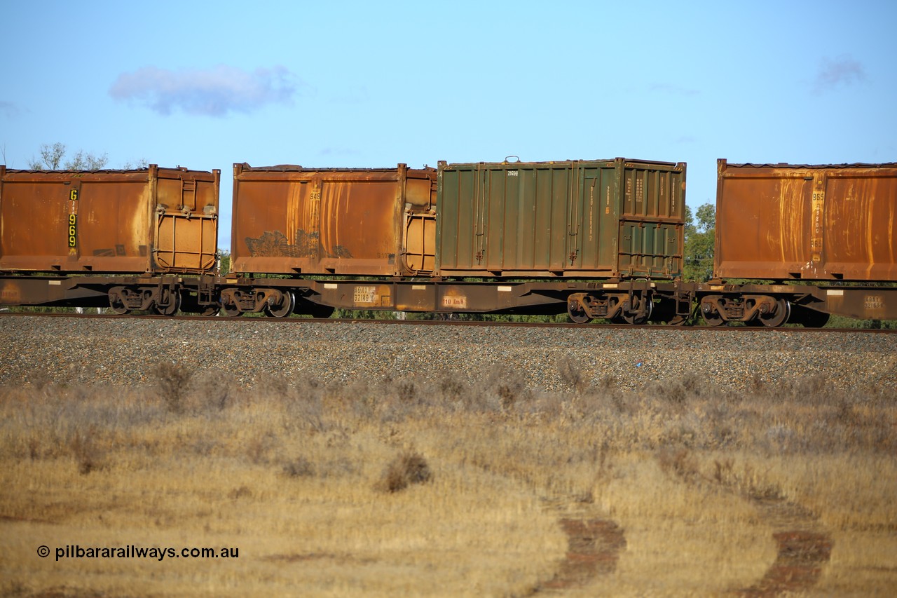 161111 2405
Kalgoorlie, Malcolm freighter train 5029, waggon AQNY 32180 one of sixty two waggons built by Goninan WA in 1998 as WQN type for Murrin Murrin container traffic with an undecorated Bis Industries hard-top 25U0 type sulphur container BISU 100048 and original style sulphur container S107U 949 with original style door and sliding tarpaulin.
Keywords: AQNY-type;AQNY32180;Goninan-WA;WQN-type;