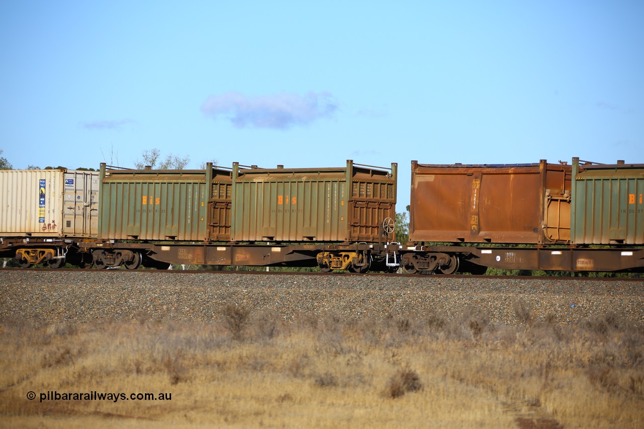 161111 2415
Kalgoorlie, Malcolm freighter train 5029, waggon AQNY 32202 one of sixty two waggons built by Goninan WA in 1998 as WQN type for Murrin Murrin container traffic with a pair of Bis Industries 55UA type roll-top sulphur containers SBIU 200635 and SBIU 200629.
Keywords: AQNY-type;AQNY32202;Goninan-WA;WQN-type;