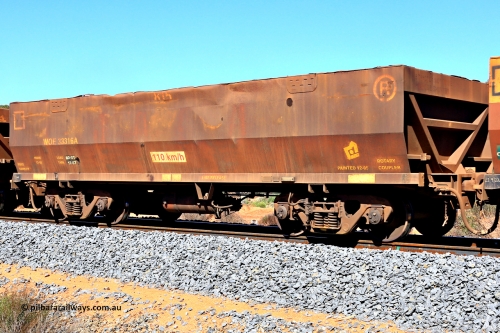 240328 2915
WOE type iron ore waggon WOE 33316 is one of a batch of one hundred and forty one built by United Goninan WA between November 2005 and April 2006 with serial number 950142-021 and fleet number 815, in Mineral Resources traffic 5040 empty Mount Walton iron ore train. March 28, 2024.
Keywords: WOE-type;WOE33316;United-Goninan-WA;950142-021;
