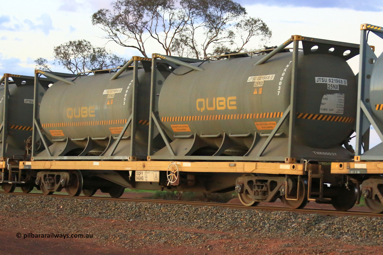 240328 3213
Lamington, on the outskirts of Kalgoorlie, 5472 nickel train from Leonora with Watco DQFY type container waggon DQFY 0424, Watco purchased twenty-nine CQFY waggons from CFCLA which were modified from Comeng NSW built BDX open waggons by ANI-Bradken NSW in 2001, carrying position 1 JTSU 021968 [0] 20' 25NX type tank for Qube TNK00037, position 2 JTSU 021984 [4] 20' 25NX type tank for Qube TNK00053. March 28, 2024.
Keywords: DQFY-type;DQFY0424;ANI-Bradken-NSW;CQFY-type;Comeng-NSW;BDX-type;