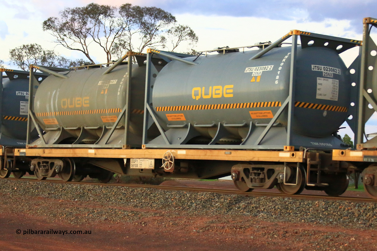 240328 3216
Lamington, on the outskirts of Kalgoorlie, 5472 nickel train from Leonora with Watco DQFY type container waggon DQFY 0410, Watco purchased twenty-nine CQFY waggons from CFCLA which were modified from Comeng NSW built BDX open waggons by ANI-Bradken NSW in 2001, carrying position 1 JTSU 023082 [2] 20' 25NX type tank for Qube TNK00186, position 2 JTSU 021050 [7] 20' 25NX type tank for Qube TNK00119. March 28, 2024.
Keywords: DQFY-type;DQFY0410;ANI-Bradken-NSW;CQFY-type;Comeng-NSW;BDX-type;