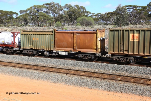 161112 3002
West Kalgoorlie, loaded Malcolm sulphur train 6029, CQZY type waggon CQZY 1661, built by CIMC at Dalian China for CFCLA and one of fifteen on lease to Aurizon with original style sulphur container S169R G920 with sliding tarpaulin and Bis Industries roll-top type 55UA container SBIU 200608.
Keywords: CQZY-type;CQZY1661;CIMC-Dalian-China;