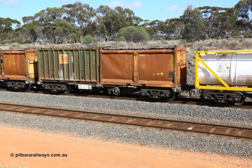 161112 3004
West Kalgoorlie, loaded Malcolm sulphur train 6029, CQZY type waggon CQZY 1665, built by CIMC at Dalian China for CFCLA and one of fifteen on lease to Aurizon with original style sulphur container S147G G952 with sliding tarpaulin and Bis Industries hard-top type 25U0 container BISU 100111.
Keywords: CQZY-type;CQZY1665;CIMC-Dalian-China;