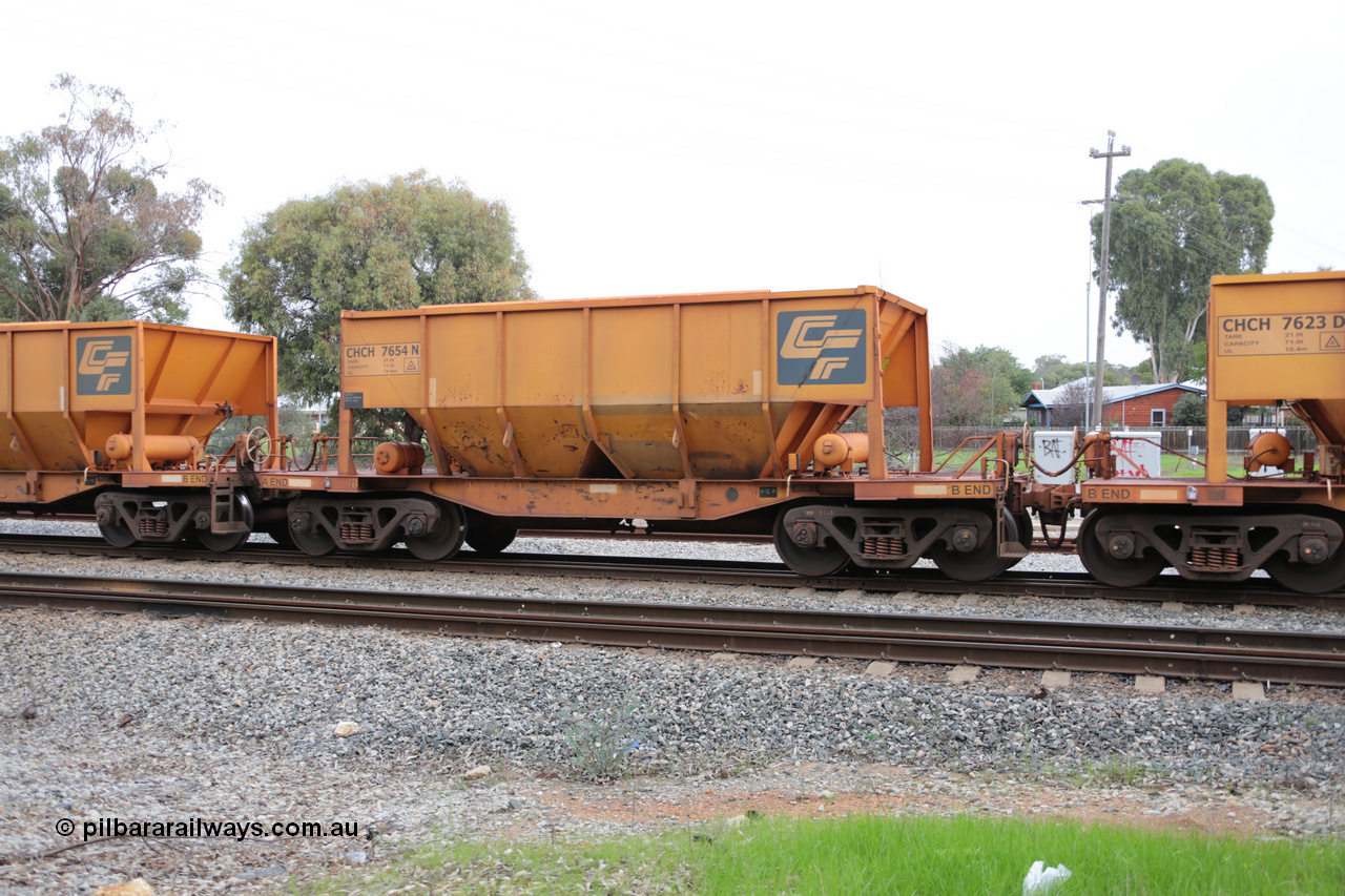 140601 4463
Woodbridge, empty Carina bound iron ore train #1035, CFCLA leased CHCH type waggon CHCH 7654 these waggons were rebuilt between 2010 and 2012 by Bluebird Rail Operations SA from former Goldsworthy Mining hopper waggons originally built by Tomlinson WA and Scotts of Ipswich Qld back in the 60's to early 80's. 1st June 2014.
Keywords: CHCH-type;CHCH7654;Bluebird-Rail-Operations-SA;2010/201-54;