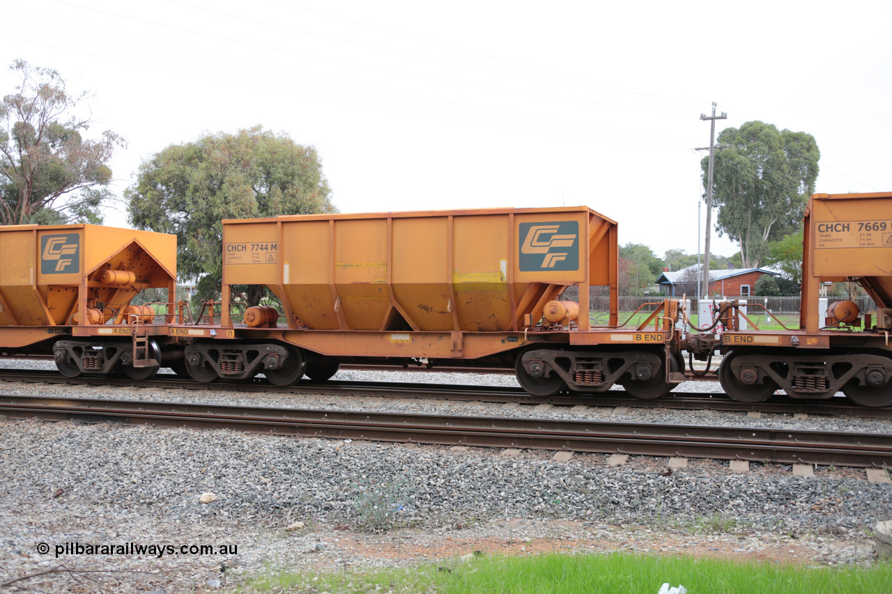 140601 4472
Woodbridge, empty Carina bound iron ore train #1035, CFCLA leased CHCH type waggon CHCH 7744 these waggons were rebuilt between 2010 and 2012 by Bluebird Rail Operations SA from former Goldsworthy Mining hopper waggons originally built by Tomlinson WA and Scotts of Ipswich Qld back in the 60's to early 80's. 1st June 2014.
Keywords: CHCH-type;CHCH7744;Bluebird-Rail-Operations-SA;2010/201-144;