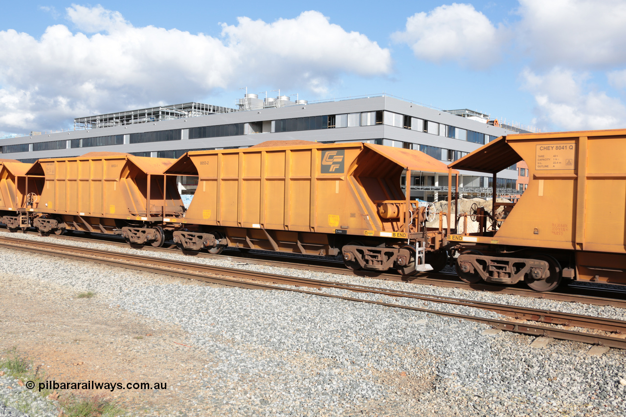 140601 4624
Midland, loaded iron ore train #1030 heading to Kwinana, CFCLA leased CHEY type waggon CHEY 8053 one pair of 120 bar coupled pairs built by Bluebird Rail Operations SA in 2011-12. 1st June 2014.
Keywords: CHEY-type;CHEY8053;Bluebird-Rail-Operations-SA;2011/120-53;