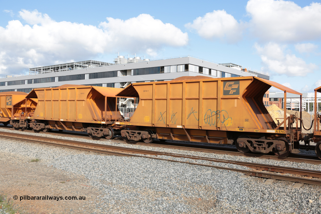 140601 4635
Midland, loaded iron ore train #1030 heading to Kwinana, CFCLA leased CHEY type waggon CHEY 8010 one pair of 120 bar coupled pairs built by Bluebird Rail Operations SA in 2011-12. 1st June 2014.
Keywords: CHEY-type;CHEY8010;Bluebird-Rail-Operations-SA;2011/120-10;