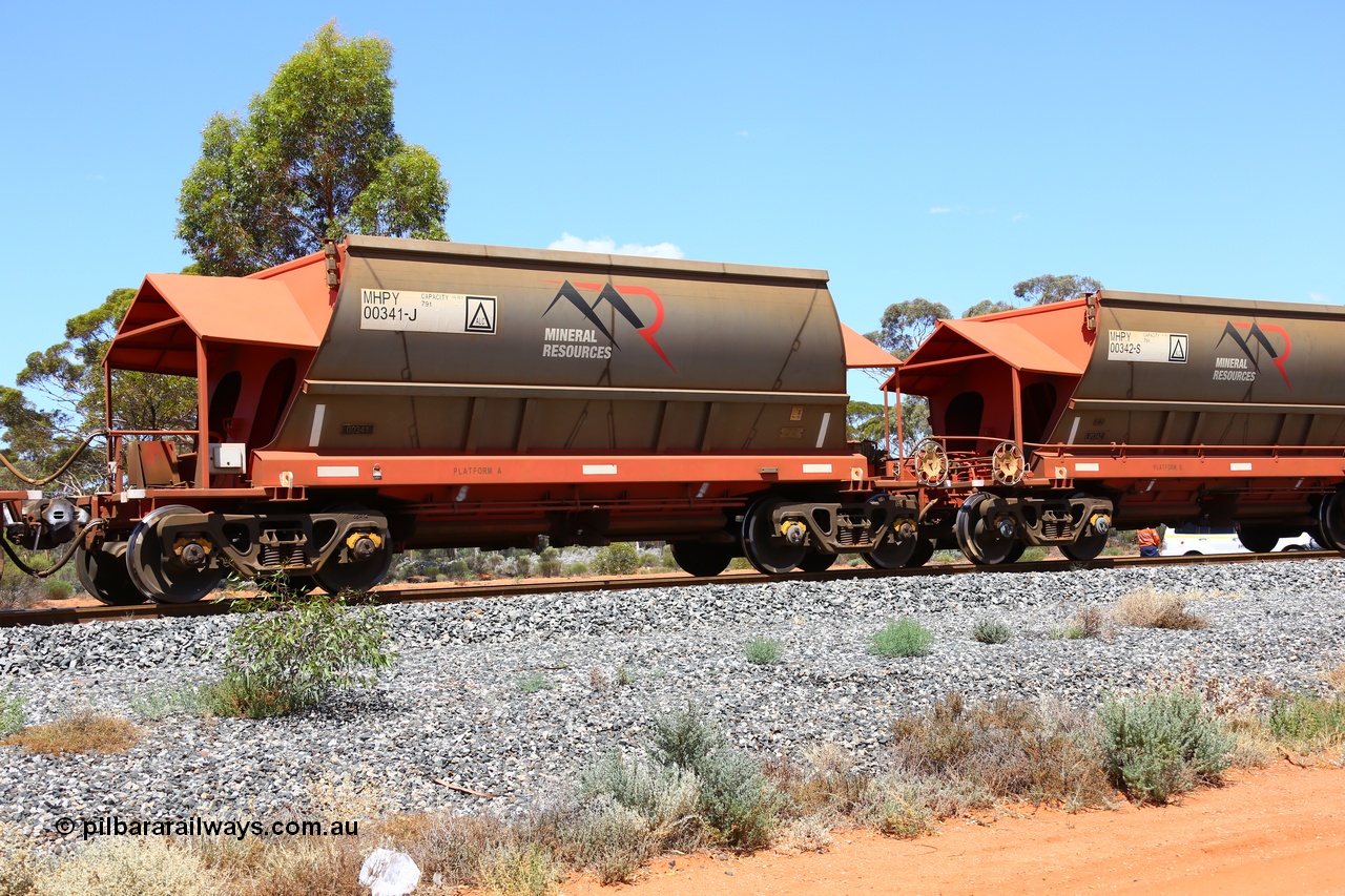 190107 0538
Binduli, on empty Mineral Resources Ltd iron ore train service from Esperance to Koolyanobbing 2034 with MRL's MHPY type iron ore waggon MHPY 00341 built by CSR Yangtze Co China serial 2014/382-341 in 2014 as a batch of 382 units, these bottom discharge hopper waggons are operated in 'married' pairs.
Keywords: MHPY-type;MHPY00341;2014/382-341;CSR-Yangtze-Co-China;