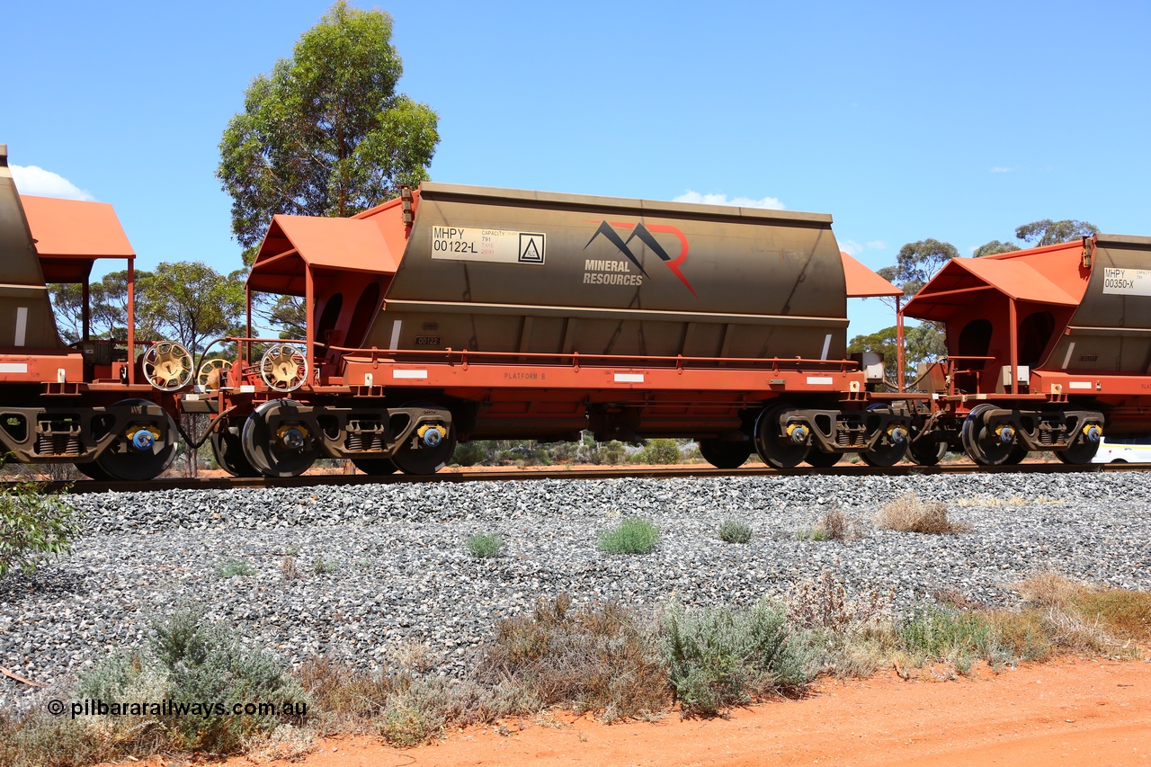 190107 0543
Binduli, on empty Mineral Resources Ltd iron ore train service from Esperance to Koolyanobbing 2034 with MRL's MHPY type iron ore waggon MHPY 00122 built by CSR Yangtze Co China serial 2014/382-122 in 2014 as a batch of 382 units, these bottom discharge hopper waggons are operated in 'married' pairs.
Keywords: MHPY-type;MHPY00122;2014/382-122;CSR-Yangtze-Rolling-Stock-Co-China;