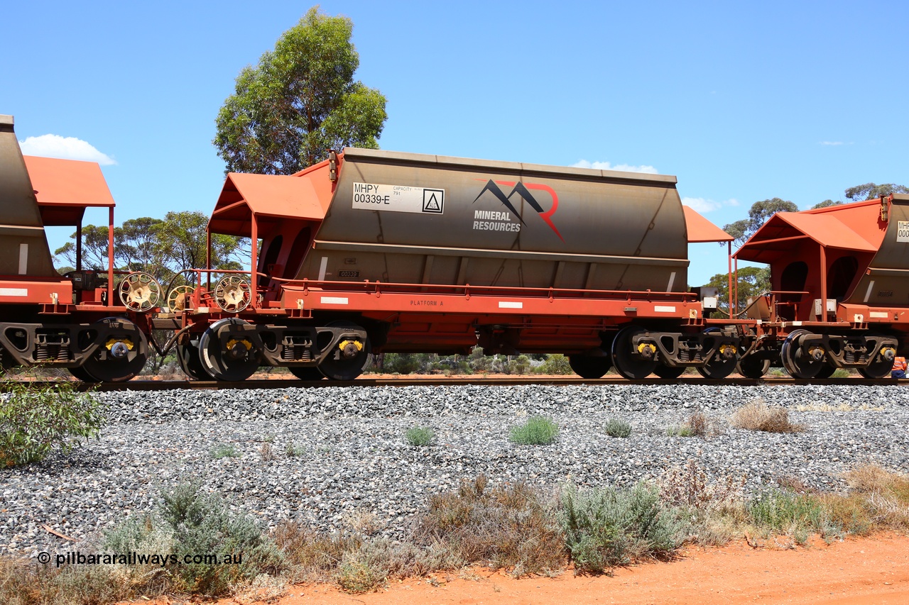 190107 0547
Binduli, on empty Mineral Resources Ltd iron ore train service from Esperance to Koolyanobbing 2034 with MRL's MHPY type iron ore waggon MHPY 00339 built by CSR Yangtze Co China serial 2014/382-339 in 2014 as a batch of 382 units, these bottom discharge hopper waggons are operated in 'married' pairs.
Keywords: MHPY-type;MHPY00339;2014/382-339;CSR-Yangtze-Rolling-Stock-Co-China;