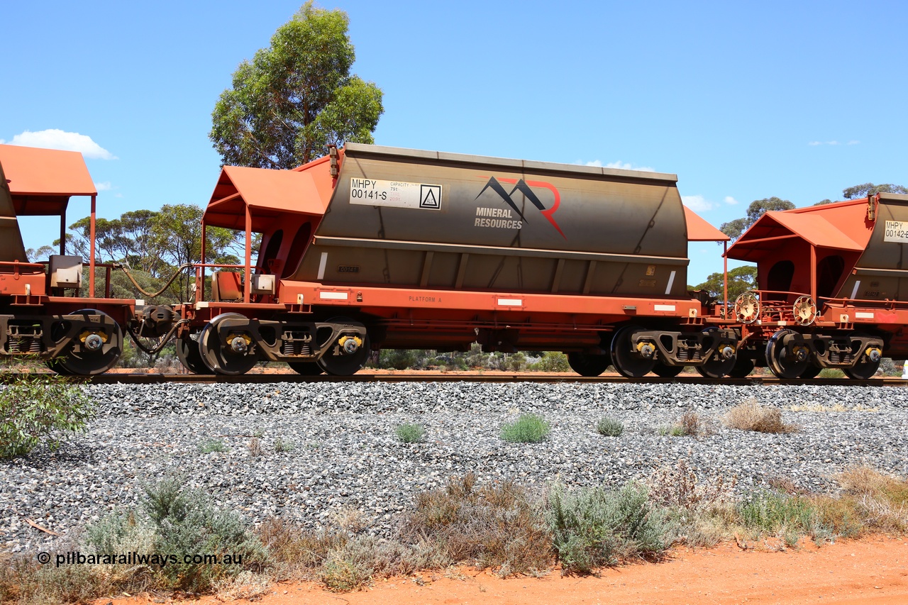 190107 0558
Binduli, on empty Mineral Resources Ltd iron ore train service from Esperance to Koolyanobbing 2034 with MRL's MHPY type iron ore waggon MHPY 00141 built by CSR Yangtze Co China serial 2014/382-141 in 2014 as a batch of 382 units, these bottom discharge hopper waggons are operated in 'married' pairs.
Keywords: MHPY-type;MHPY00141;2014/382-141;CSR-Yangtze-Rolling-Stock-Co-China;