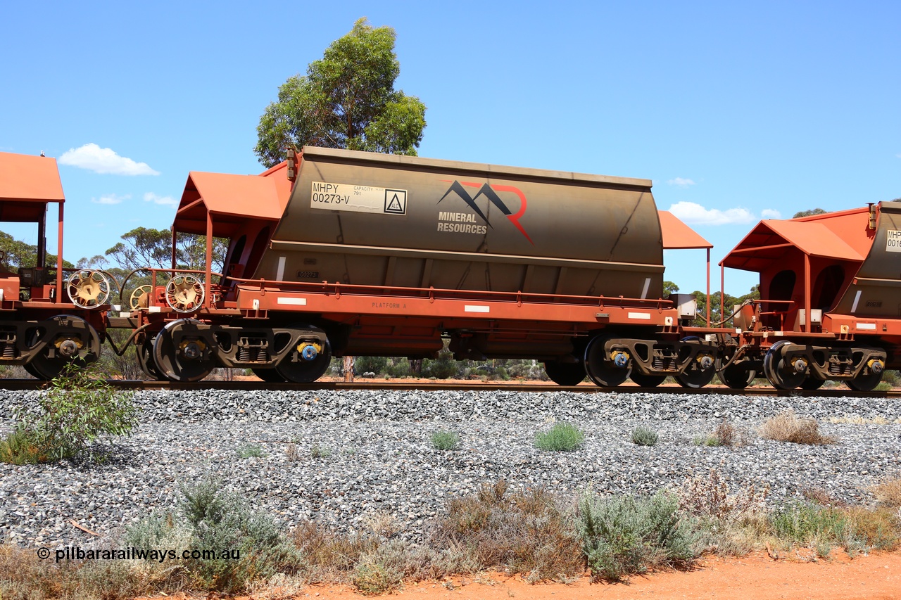 190107 0593
Binduli, on empty Mineral Resources Ltd iron ore train service from Esperance to Koolyanobbing 2034 with MRL's MHPY type iron ore waggon MHPY 00273 built by CSR Yangtze Co China serial 2014/382-273 in 2014 as a batch of 382 units, these bottom discharge hopper waggons are operated in 'married' pairs.
Keywords: MHPY-type;MHPY00273;2014/382-273;CSR-Yangtze-Rolling-Stock-Co-China;