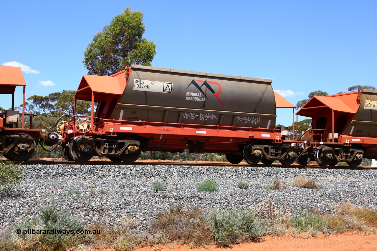190107 0612
Binduli, on empty Mineral Resources Ltd iron ore train service from Esperance to Koolyanobbing 2034 with MRL's MHLY type iron ore waggon MHLY 00337 built by CSR Yangtze Co China serial 2014/382-337 in 2014 as a batch of 382 units, these bottom discharge hopper waggons are recoded to single waggons.
Keywords: MHLY-type;MHLY00337;2014/382-337;CSR-Yangtze-Rolling-Stock-Co-China;