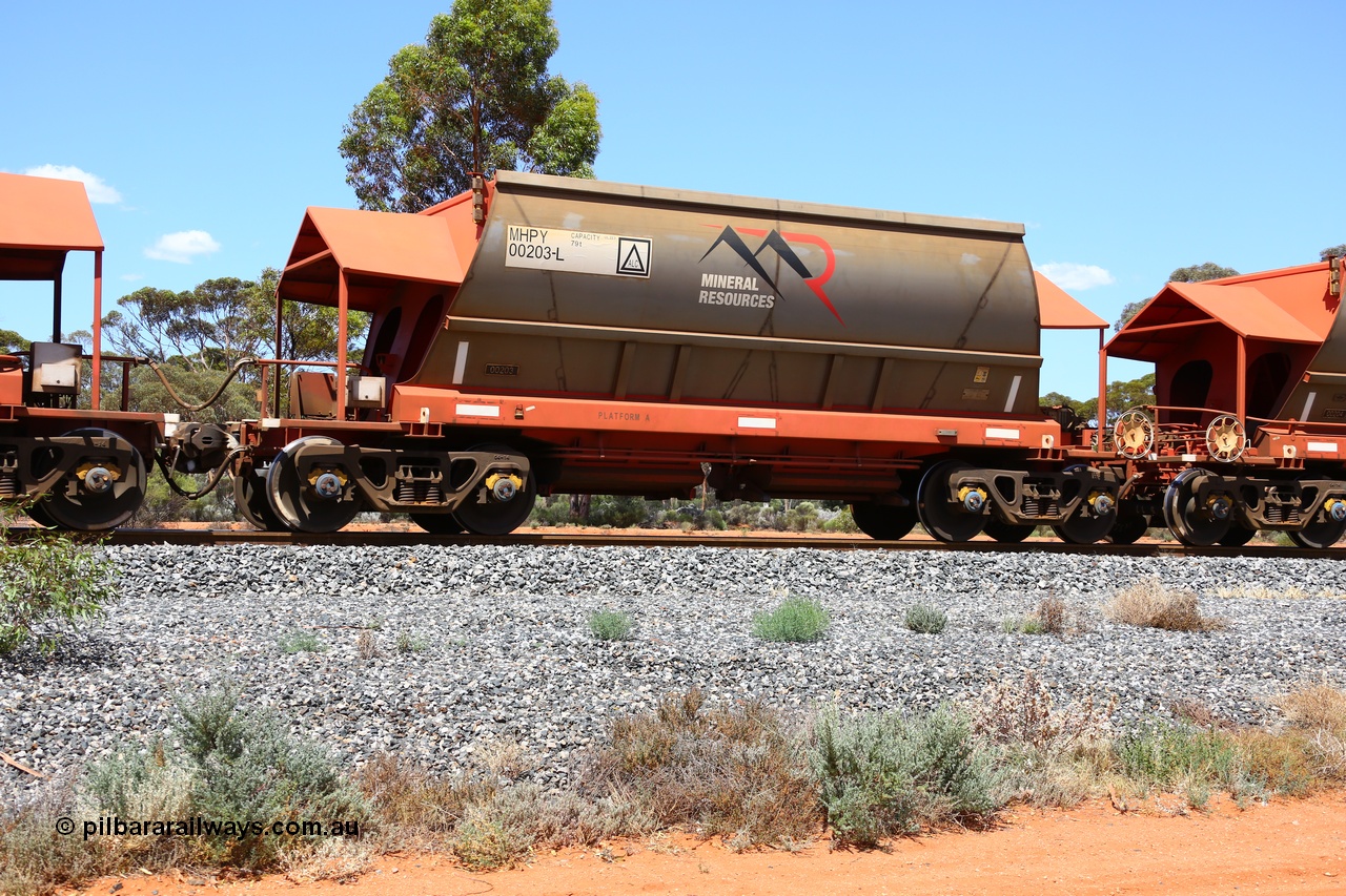 190107 0628
Binduli, on empty Mineral Resources Ltd iron ore train service from Esperance to Koolyanobbing 2034 with MRL's MHPY type iron ore waggon MHPY 00203 built by CSR Yangtze Co China serial 2014/382-203 in 2014 as a batch of 382 units, these bottom discharge hopper waggons are operated in 'married' pairs.
Keywords: MHPY-type;MHPY00203;2014/382-203;CSR-Yangtze-Co-China;