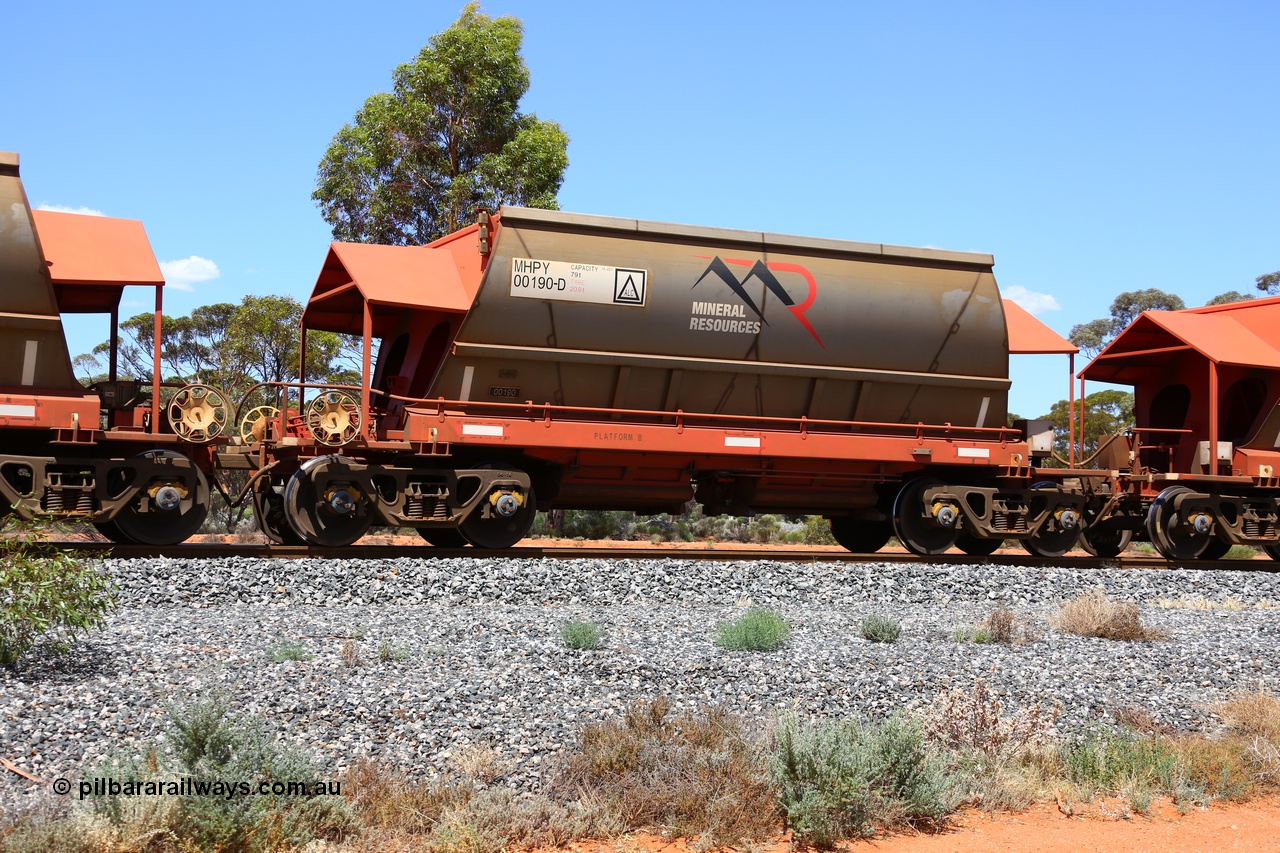 190107 0641
Binduli, on empty Mineral Resources Ltd iron ore train service from Esperance to Koolyanobbing 2034 with MRL's MHPY type iron ore waggon MHPY 00190 built by CSR Yangtze Co China serial 2014/382-190 in 2014 as a batch of 382 units, these bottom discharge hopper waggons are operated in 'married' pairs.
Keywords: MHPY-type;MHPY00190;2014/382-190;CSR-Yangtze-Co-China;
