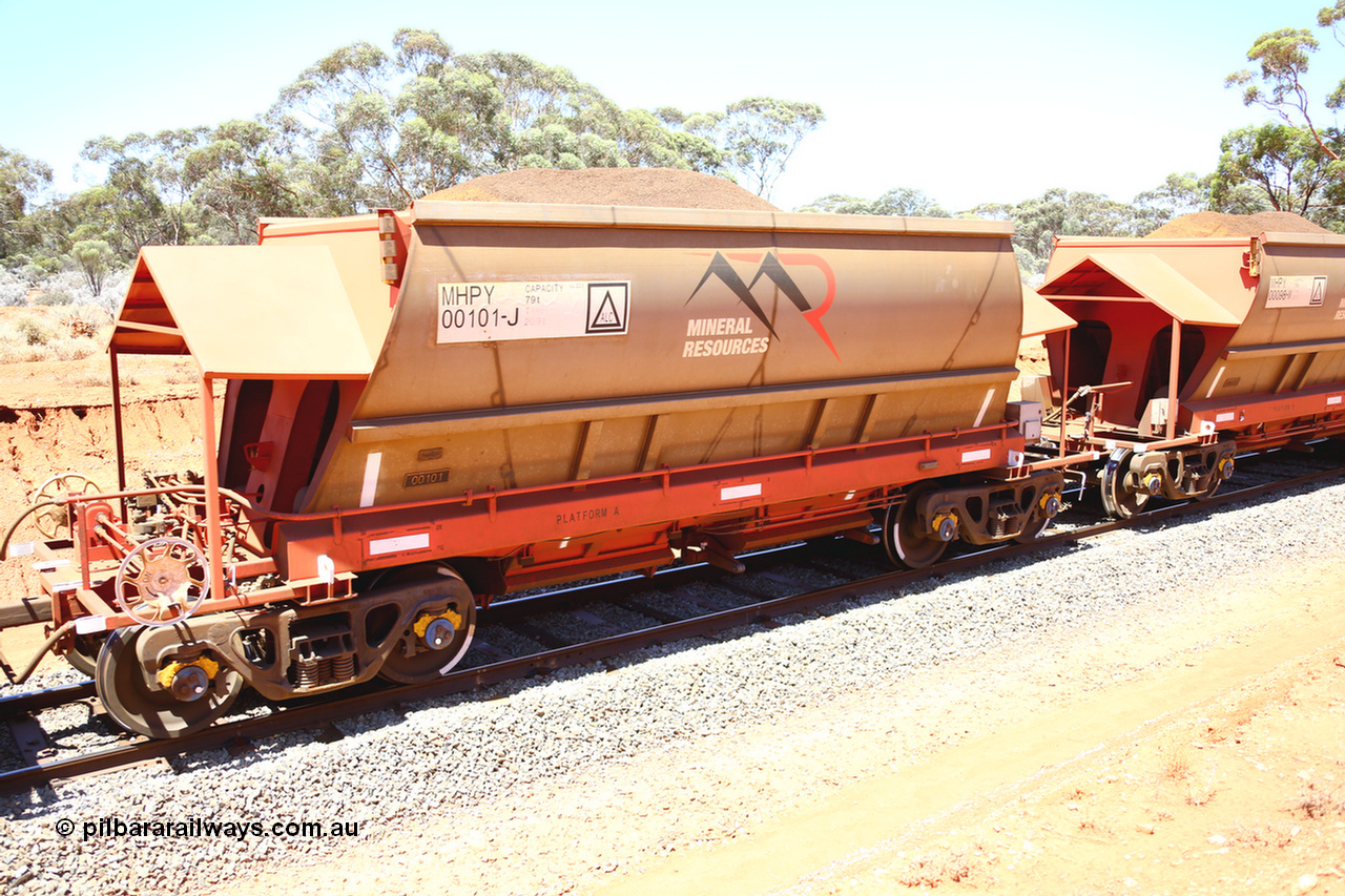 190129 4282
Binduli, on Mineral Resources Ltd loaded iron ore train service from Koolyanobbing to Esperance #3033 with MRL's MHPY type iron ore waggon MHPY 00101 built by CSR Yangtze Co China serial 2014/382-101 in 2014 as a batch of 382 units, these bottom discharge hopper waggons are operated in 'married' pairs.
Keywords: MHPY-type;MHPY00101;2014/382-101;CSR-Yangtze-Co-China;