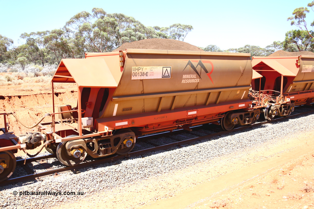 190129 4291
Binduli, on Mineral Resources Ltd loaded iron ore train service from Koolyanobbing to Esperance #3033 with MRL's MHPY type iron ore waggon MHPY 00138 built by CSR Yangtze Co China serial 2014/382-138 in 2014 as a batch of 382 units, these bottom discharge hopper waggons are operated in 'married' pairs.
Keywords: MHPY-type;MHPY00138;2014/382-138;CSR-Yangtze-Co-China;
