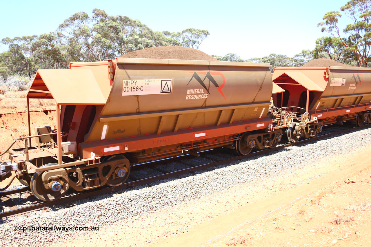 190129 4307
Binduli, on Mineral Resources Ltd loaded iron ore train service from Koolyanobbing to Esperance #3033 with MRL's MHPY type iron ore waggon MHPY 00156 built by CSR Yangtze Co China serial 2014/382-156 in 2014 as a batch of 382 units, these bottom discharge hopper waggons are operated in 'married' pairs.
Keywords: MHPY-type;MHPY00156;2014/382-156;CSR-Yangtze-Co-China;