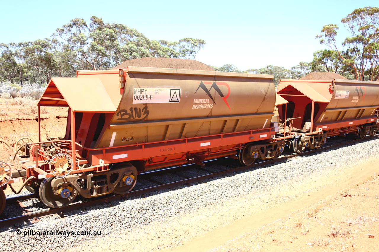 190129 4336
Binduli, on Mineral Resources Ltd loaded iron ore train service from Koolyanobbing to Esperance #3033 with MRL's MHPY type iron ore waggon MHPY 00288 built by CSR Yangtze Co China serial 2014/382-288 in 2014 as a batch of 382 units, these bottom discharge hopper waggons are operated in 'married' pairs.
Keywords: MHPY-type;MHPY00288;2014/382-288;CSR-Yangtze-Co-China;