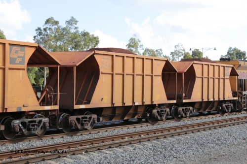 140601 4603
Midland, loaded iron ore train #1030 heading to Kwinana, CFCLA leased CHEY type waggon CHEY 8027 one pair of 120 bar coupled pairs built by Bluebird Rail Operations SA in 2011-12. 1st June 2014.
Keywords: CHEY-type;CHEY8027;Bluebird-Rail-Operations-SA;2011/120-27;